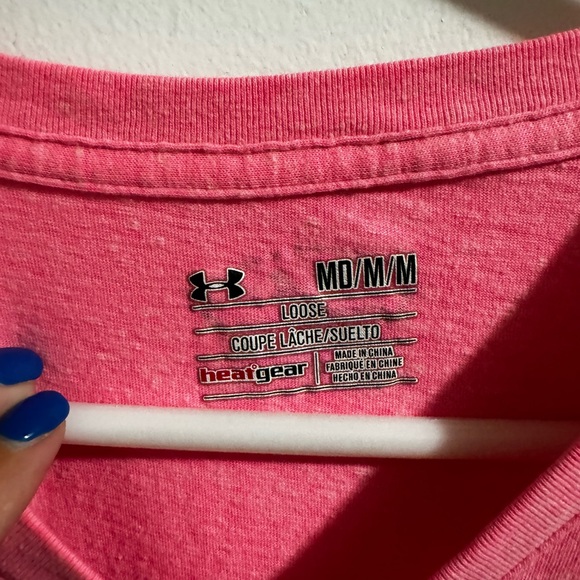 Women’s Under Armour Size Medium Loose Coupe heat gear T-Shirt V Neck Go Fight - Picture 4 of 4